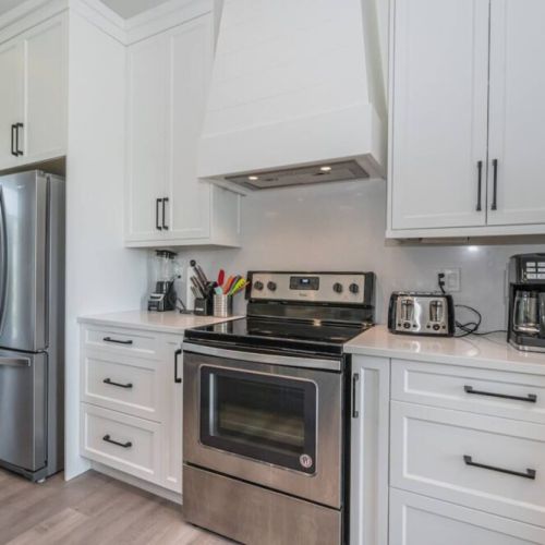 A classic but modern touch to the kitchen .