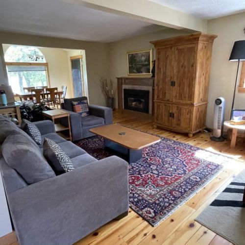Comfortable and spacious living area for relaxing together