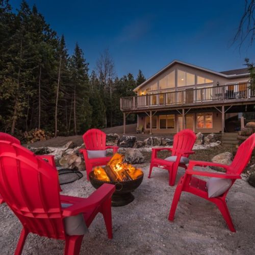 Welcome to The Aida, a stunning waterfront property on a private 2 acre estate lot close to Lion's Head, the Bruce Trail and National Park.