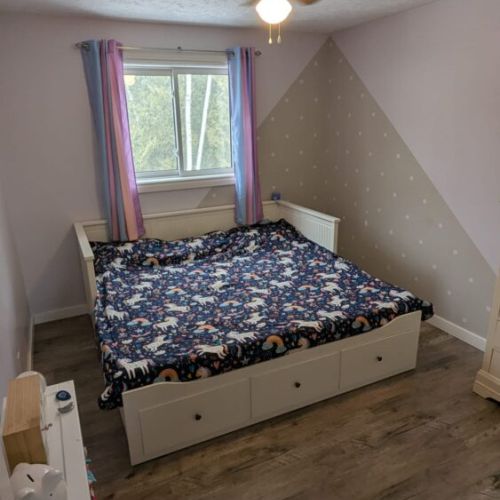 Queen sized pull-out bed incase you need some extra space.