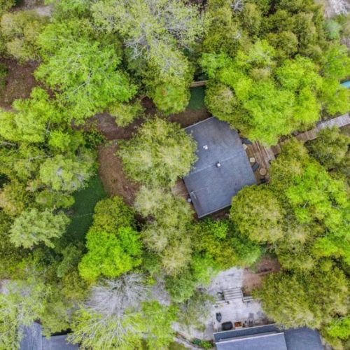 Surrounded by towering trees and lush greenery, Summer Side is perfectly secluded—an ideal setting to reconnect with nature and enjoy privacy on your own spacious lot.