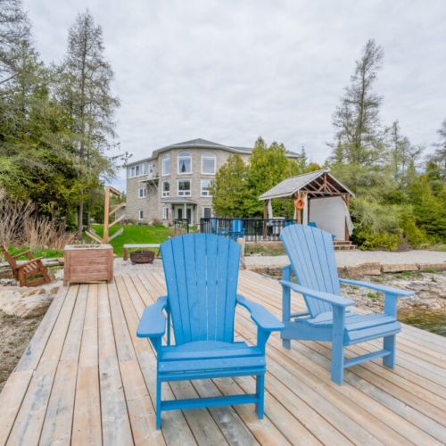 The gorgeous Serene Lakehouse beckons you.