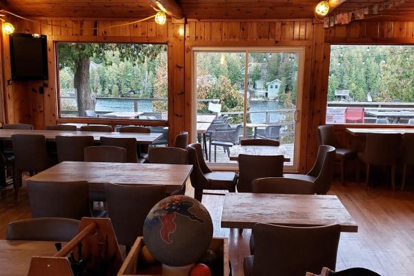 Bootlegger’s Cove Pub