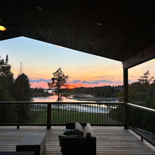 Welcome to Charmgri-la, a stunning waterfront cottage in Northern Bruce Peninsula, just a short drive to the Grotto and National Park.
