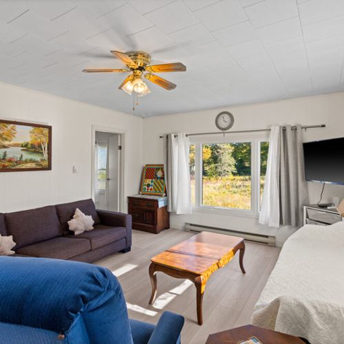 Settle into the cozy living area after a day of hiking, biking or exploring the Bruce Peninsula.