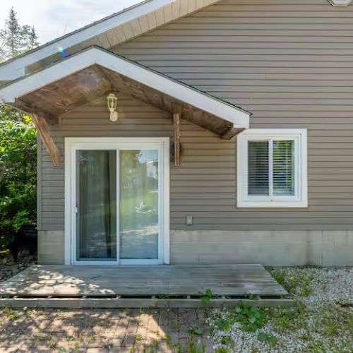 Step outside your private walkout from the bedroom into a peaceful corner of the property, surrounded by greenery. It’s the perfect retreat for quiet reflection, reading, or a romantic glass of wine under the stars.