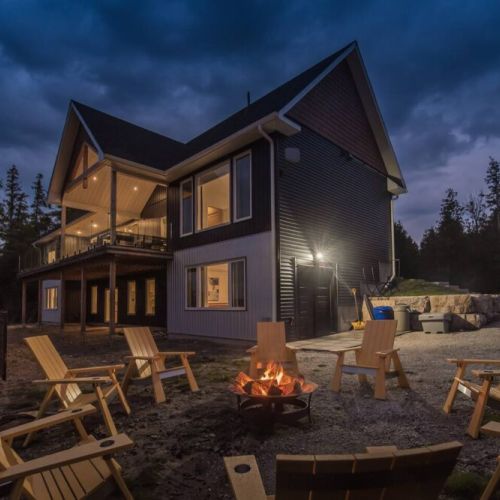 The Bold and The Beautiful. Enjoy the bonfire from the modern Canadiana Muskoka chair lounge.