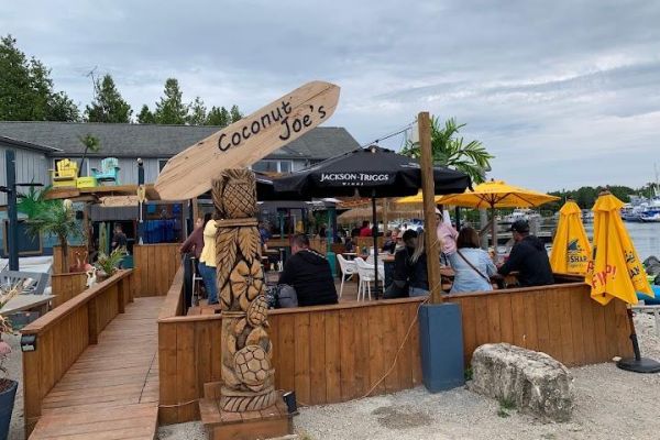 Coconut Joe’s Harbour Bar and Grill