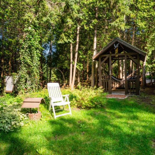 The hammock house.