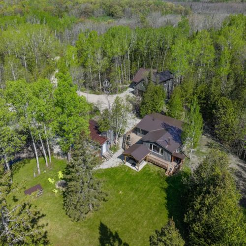 Hidden in the lush landscape of the Bruce Peninsula, just a few minutes from nearby hiking trails and Devils Monument.