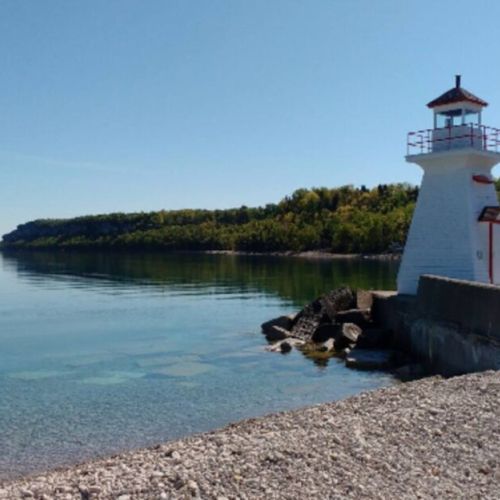 Lions' Head's famous light house and ice cream is just 10 minutes away by car.
