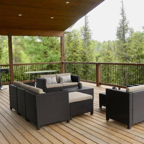 Fire up the barbecue on our spacious covered deck, equipped with a grill and comfortable seating. Surrounded by breathtaking nature and water views, it's the ideal setting for outdoor dining and socializing.