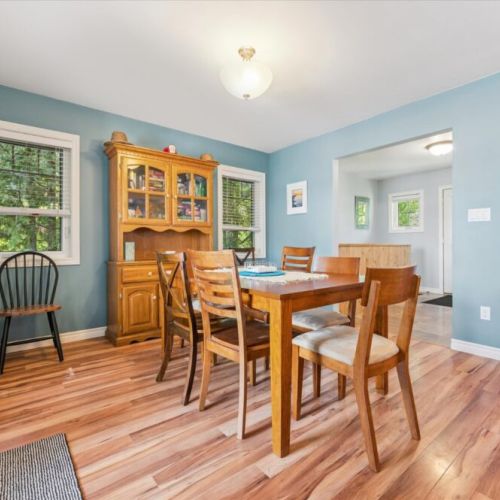 Enjoy family meals or board games in this bright, welcoming dining area with seating for six.