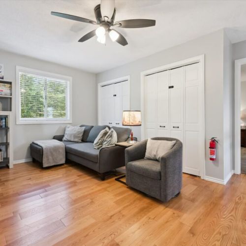 Cozy additional sitting area perfect for reading, relaxing, or giving guests extra space to spread out.
