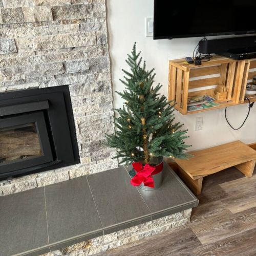 Fireside feels with a touch of festive green — the kind of cozy that makes you want to stay in just a little longer.