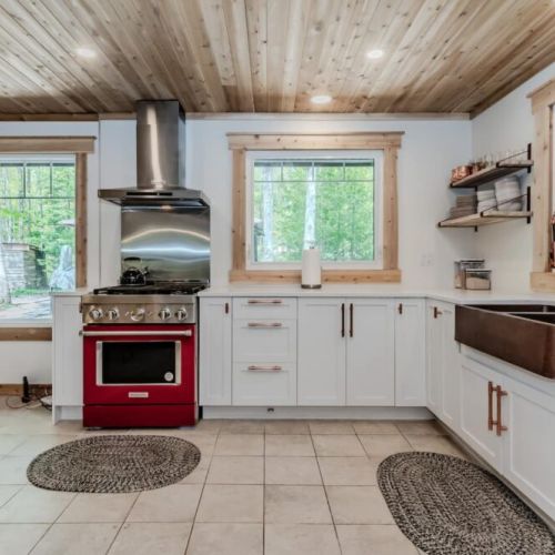 Bright, spacious, and open-concept—this kitchen combines modern comforts with rustic charm for effortless entertaining.