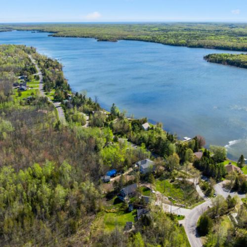 Days spent by the water are days well spent. Welcome to Miller Lake