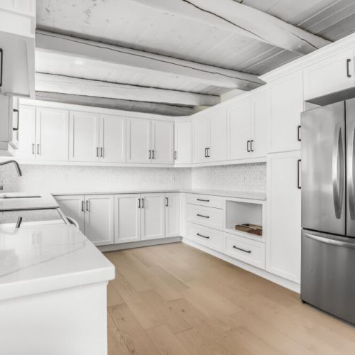 Fully equipped kitchen with lots of counter space and storage for longer stays.