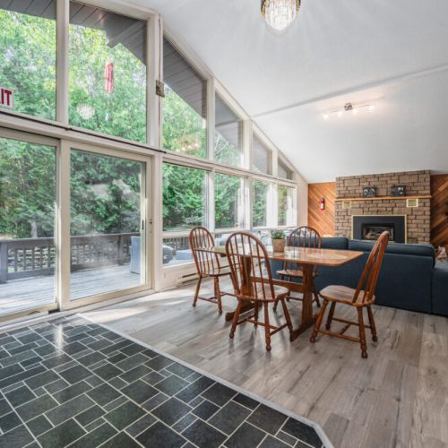 Plenty of gorgeous light enter through the floor to ceiling windows.