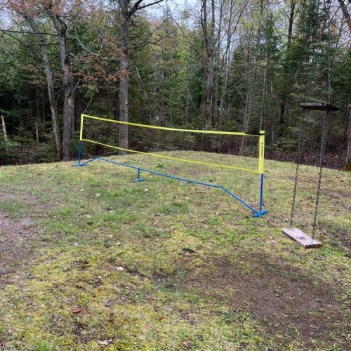 A badminton net for your use.