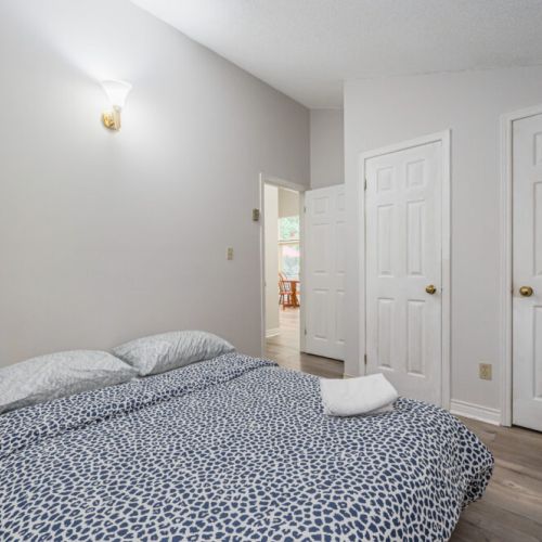 The second guest bedroom.
