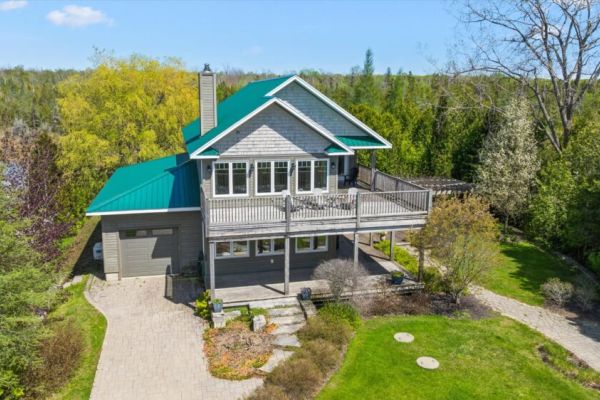 Topaz Beach Cottage