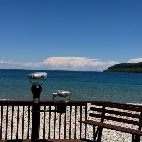 Lion’s Head Beach and Marine - only 8 mins drive away. Great place to relax, sight-see, picnic, canoe, kayak or to check out location shops