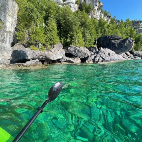 Experience the famous turquoise waters of Isthmus Bay. On calm days, the water is so clear you can see the rocky bottom several metres below.