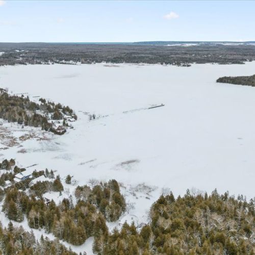 Endless winter views across the bay — calm, quiet, and completely peaceful.