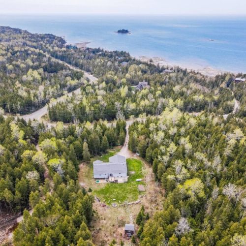 A private getaway on the Lake Huron coastline.