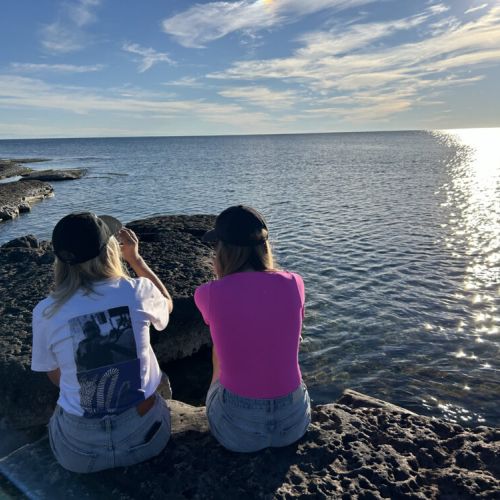 Grab your bestie and enjoy a wonderful time together on the flat rocks.
