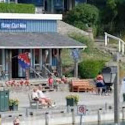 So much to do and see in the cute village of Tobermory.