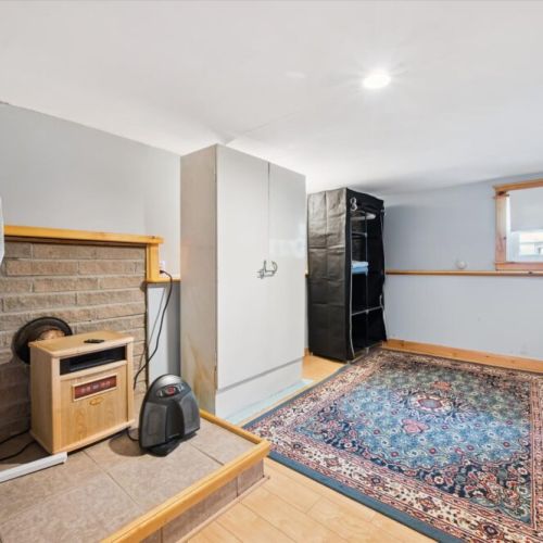 Bedroom 3: A versatile lower-level bedroom perfect for relaxing after a day out.