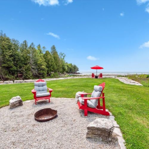 End the night around the firepit under the stars, sharing stories with lake views as your backdrop.