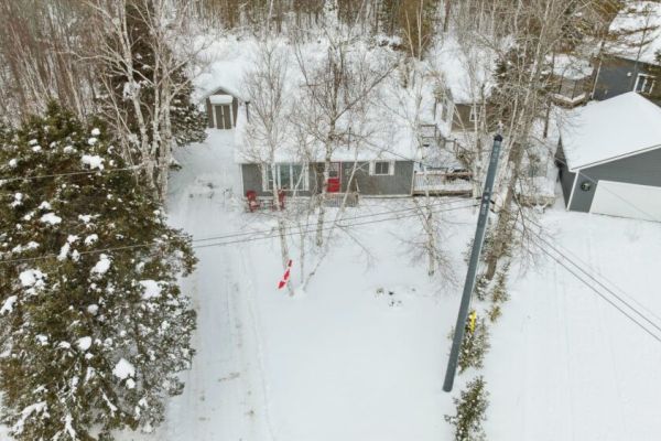 Miller Lake Maple Retreat