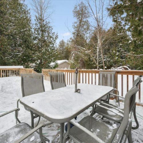 Outdoor dining area on the deck, ideal for summer meals and fresh-air gatherings