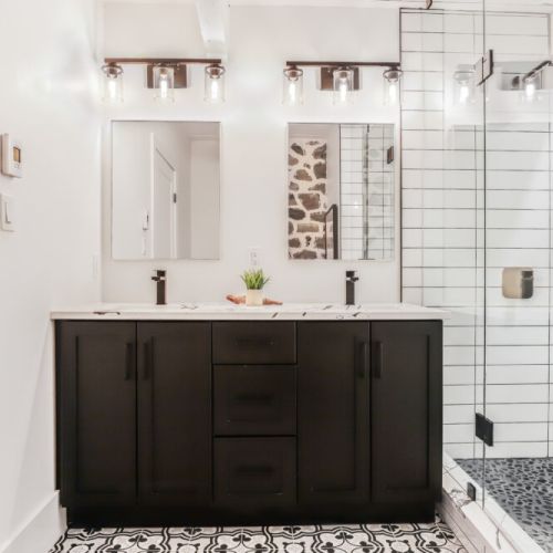 Spacious double sink vanity so everyone has room to get ready.