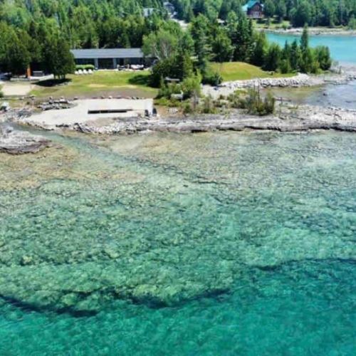 Enjoy the aqua blue waters of The Georgian.