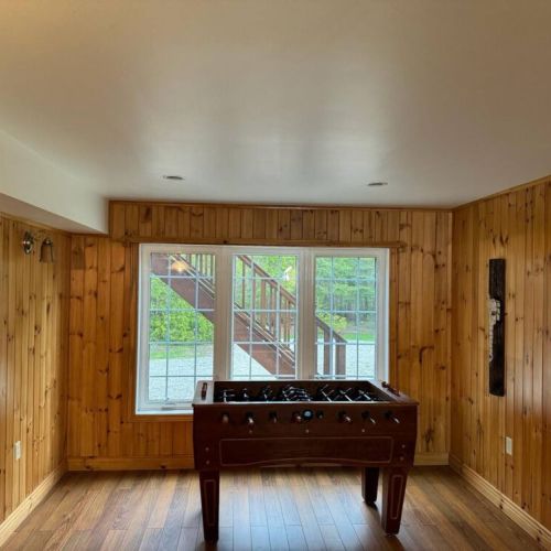 Have fun with friends and family at the dedicated foosball nook—sunlit and welcoming, it’s a game lover’s dream in the heart of cottage country.