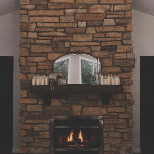 Gather around the warmth of the fireplace after a day of discovering the Bruce Peninsula by curling up with a good book or playing games from our cozy game room