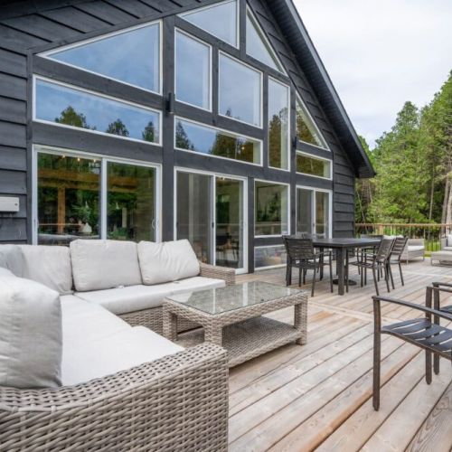 Back patio deck.