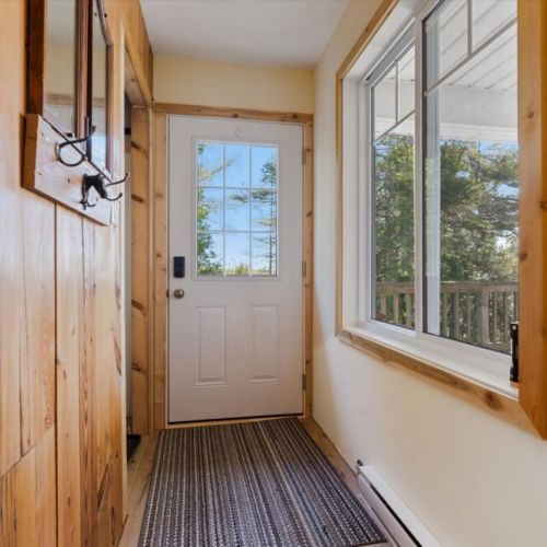 Kick off your shoes and settle in. The bright entryway offers plenty of space for jackets, boots, and all your adventure gear.