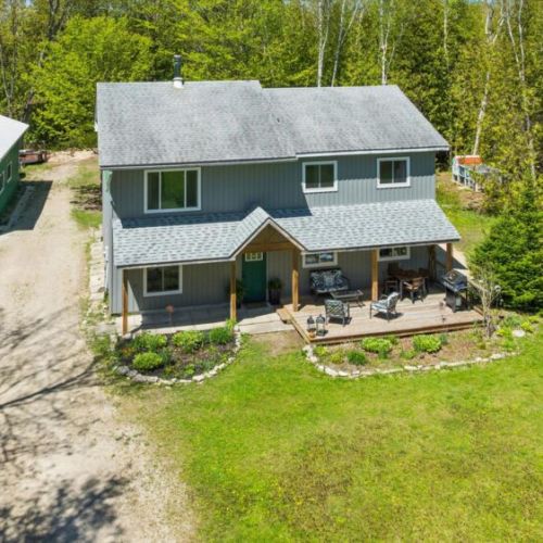 Welcome to Larkwhistle! This spacious cottage offers plenty of room for family and friends, with a covered front porch perfect for morning coffee or relaxing after a day at the beach.