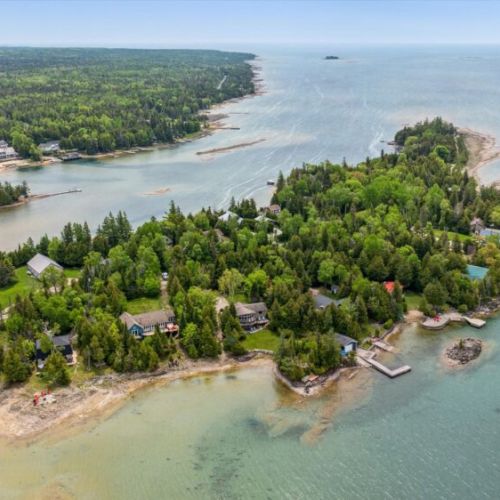 Discover the charm of the Myles Bay shoreline and cottage community, with endless nature, trails, and water to enjoy just outside your door.