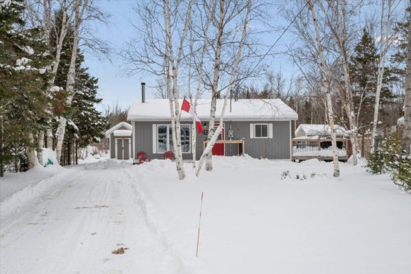 Miller Lake Maple Retreat