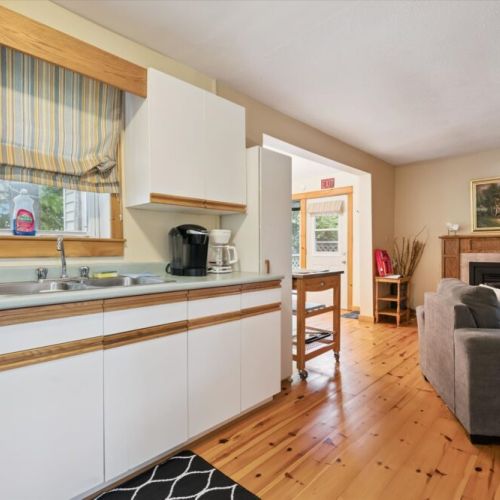 Fully equipped kitchen ready for easy cottage cooking