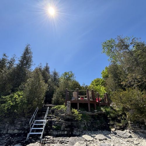 A perfect spot to bask in the sun and enjoy the tranquil surroundings, and easy access to the water for swimming.