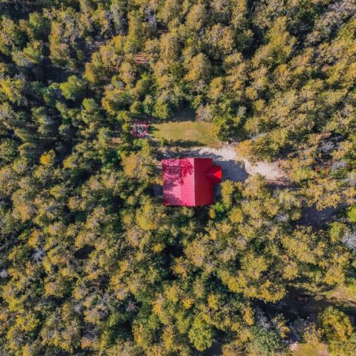 Just look for the red roof as you fly your Cesna into Tobermory airport.