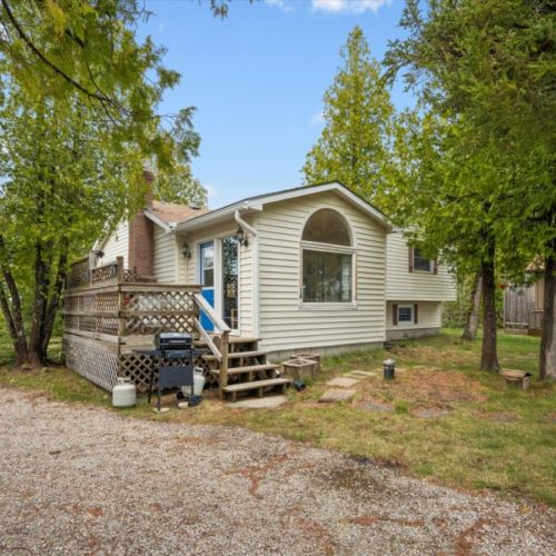 Welcome to Lakeside Leisure—a cozy getaway with a warm cottage feel and plenty of outdoor space to enjoy.