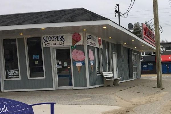 Scoopers